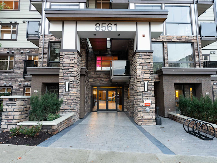 311-8561 203a Street, Langley, BC, V2Y 3L7