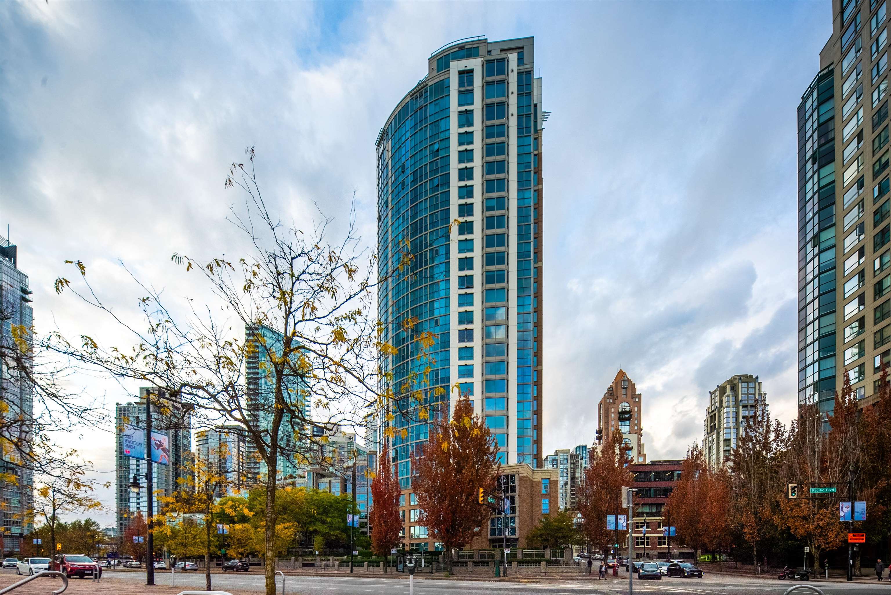 2505-388 Drake Street, Vancouver, BC, V6B 6A8