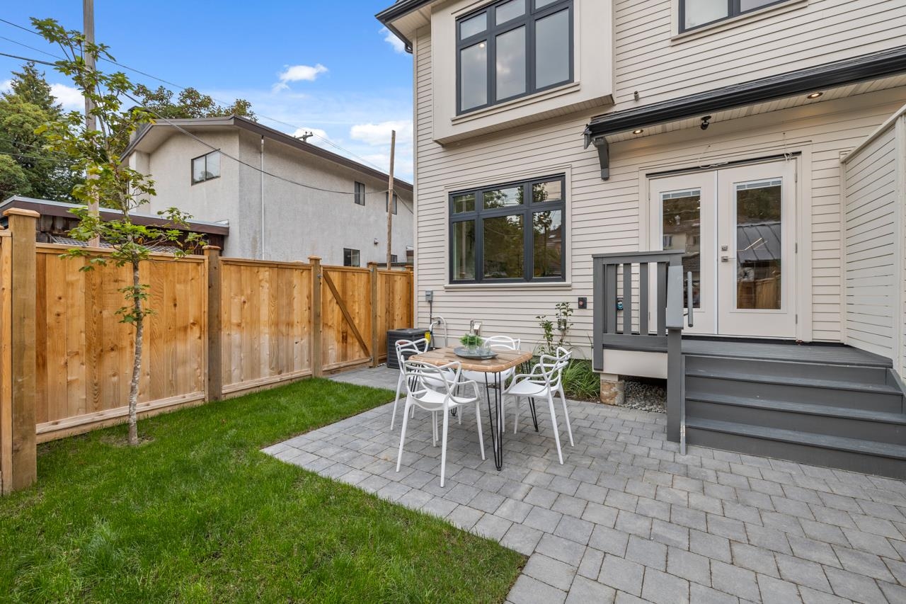 1018 E 16th Avenue, Vancouver, BC, V5T 2W1