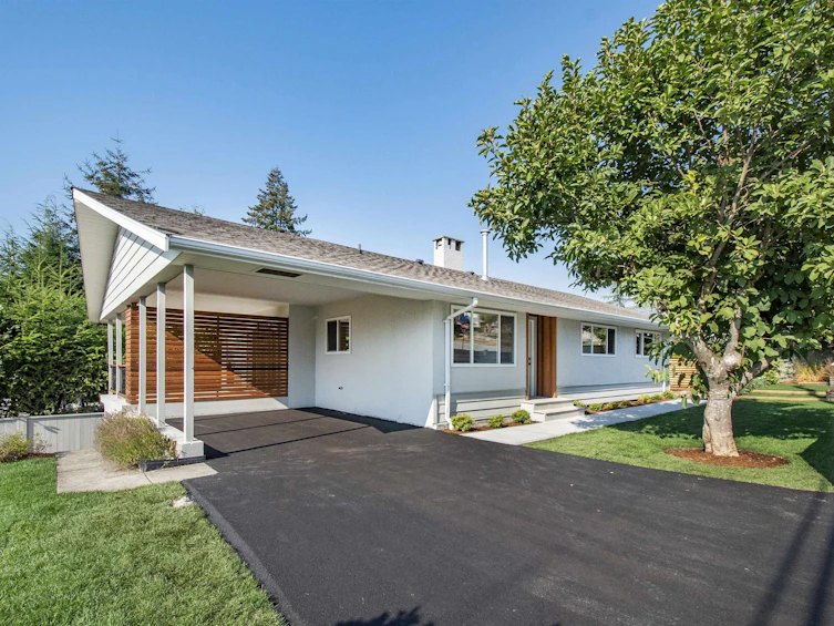 3277 Chesterfield Avenue, North Vancouver, BC, V7N 3M8