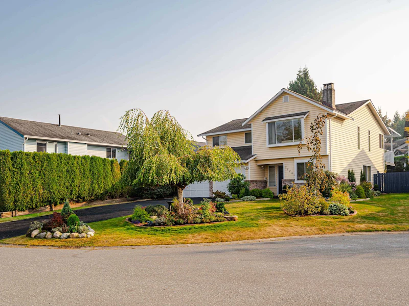 21254 89b Avenue, Langley BC V1M 1Z4