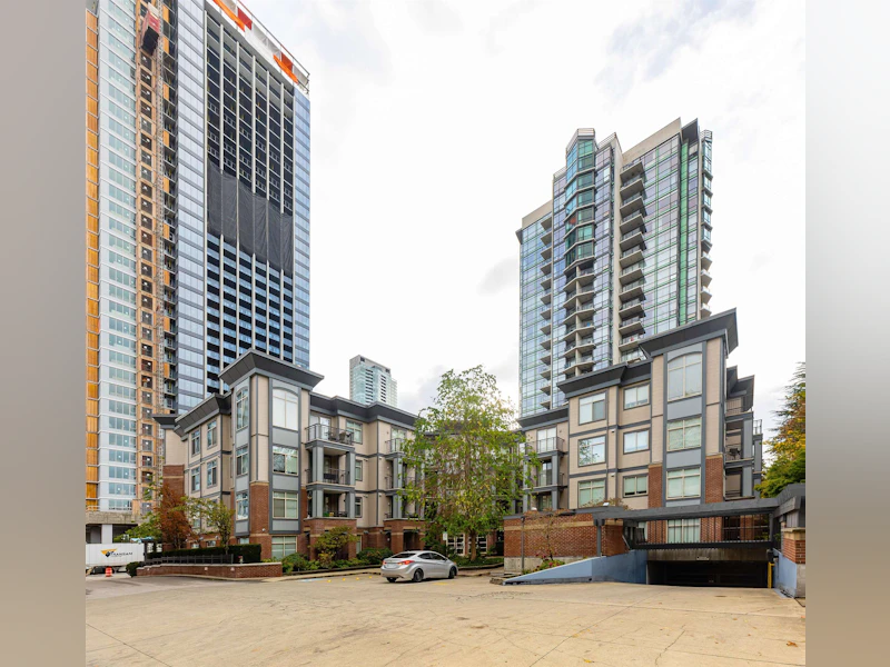 216 - 10455 University Drive, Surrey BC V3T 0A5