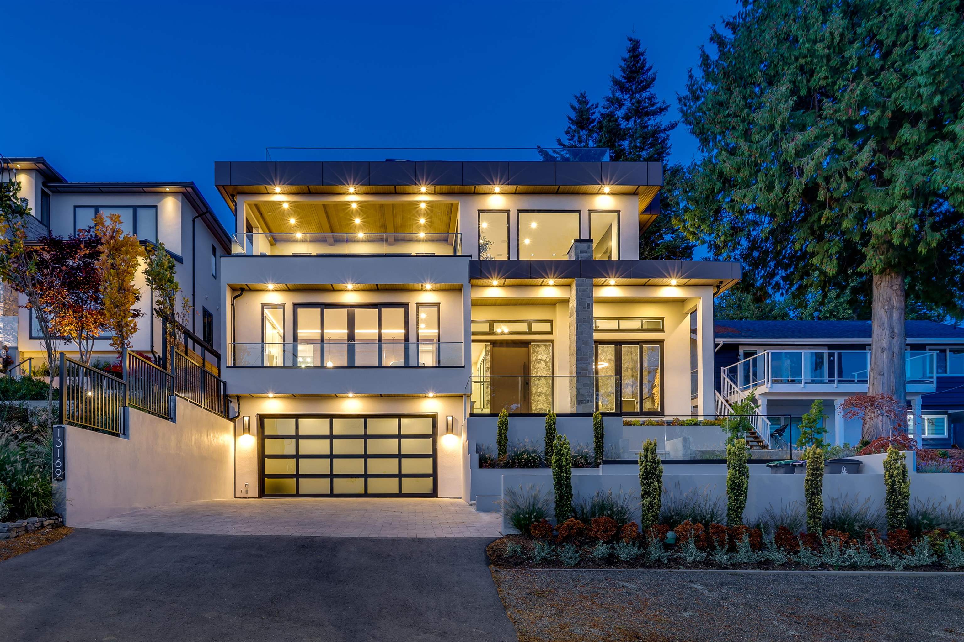13169 Marine Drive, Surrey, BC, V4A 1E6