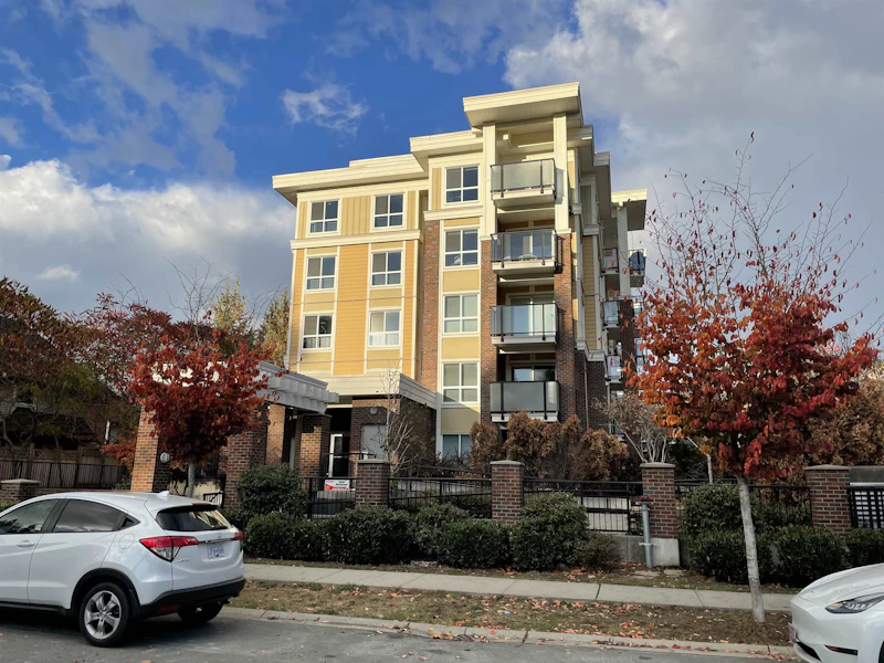 301 - 13883 Laurel Drive, Surrey BC V3T 1A8