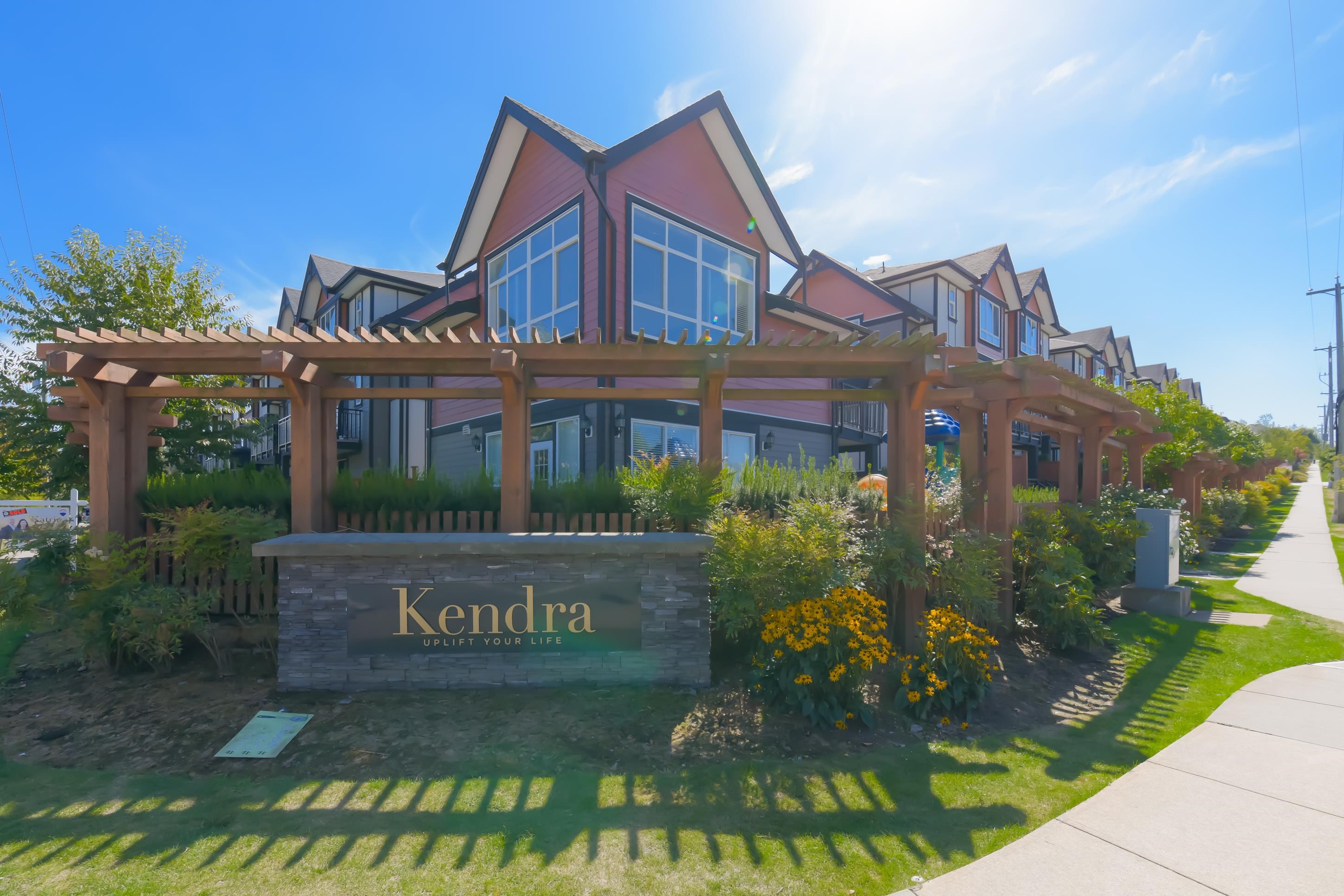 9-6378 142 Street, Surrey, BC, V3X 1B8