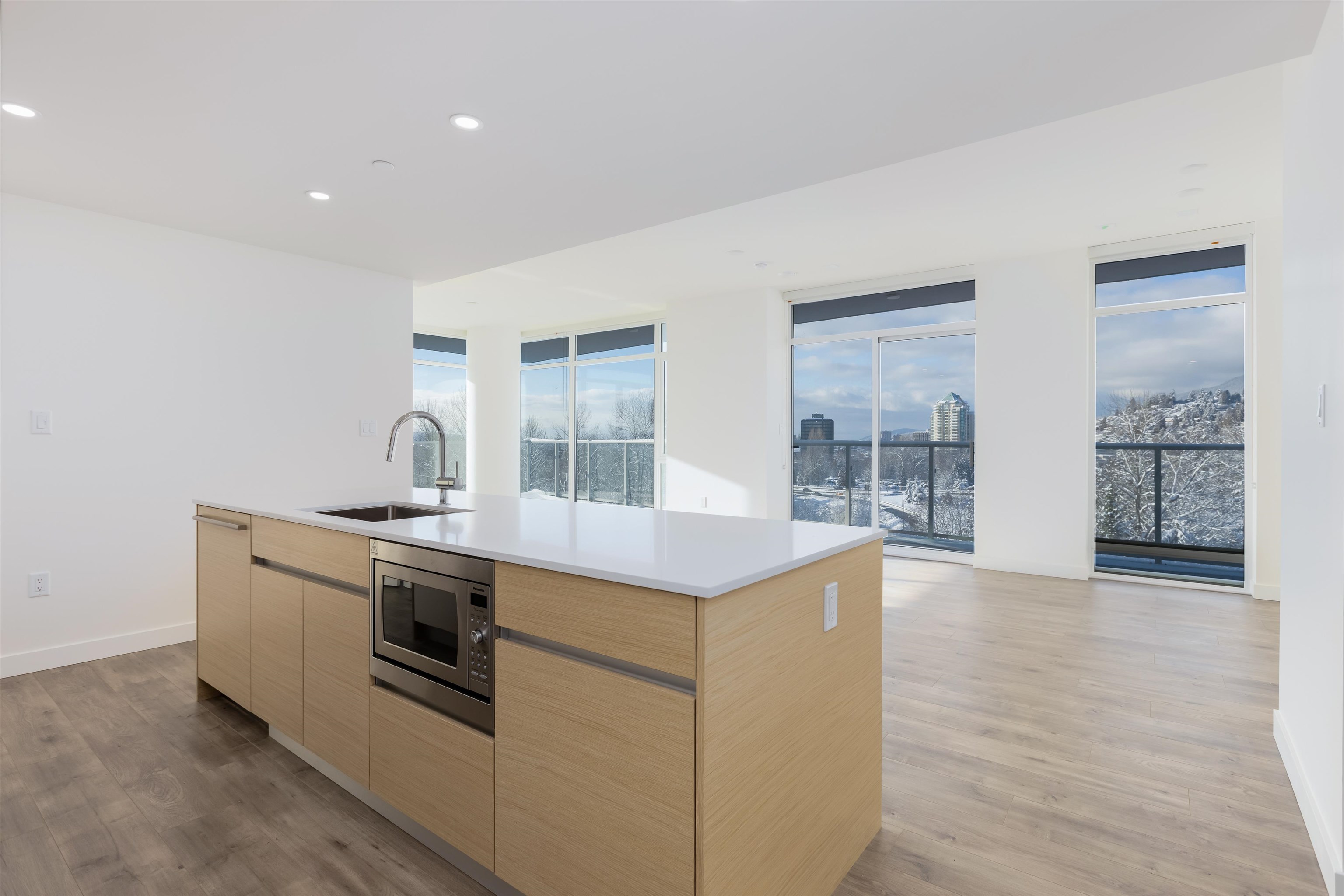 906-200 Klahanie Court, West Vancouver, BC, V7P 3P5