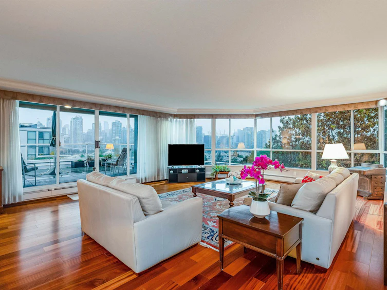 906-518 Moberly Road, Vancouver, BC, V5Z 4G3