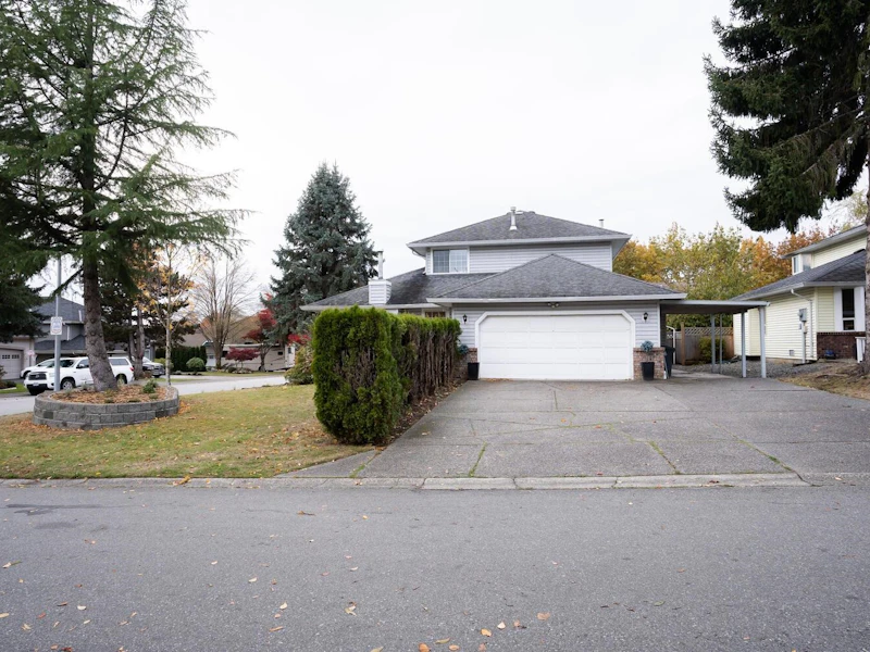 16939 58a Avenue, Surrey BC V3S 7A1