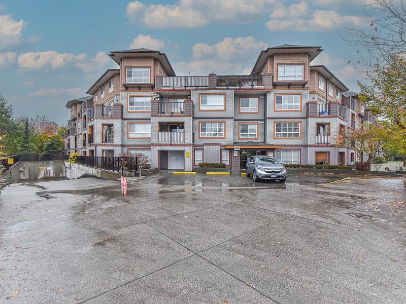 303 - 6960 120th Street, Surrey BC V3W 1V4