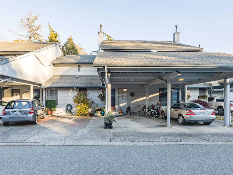 15865 Alder Place, Surrey BC V4A 5J1