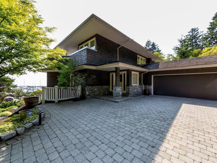 5741 Seaview Road, West Vancouver, BC, V7W 1P9