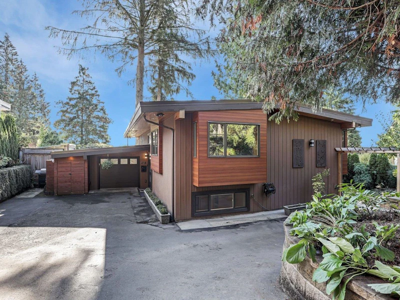 618 Plymouth Drive, North Vancouver BC V7H 2H4