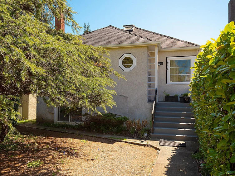 2972 W 33rd Avenue, Vancouver, BC, V6N 2G5