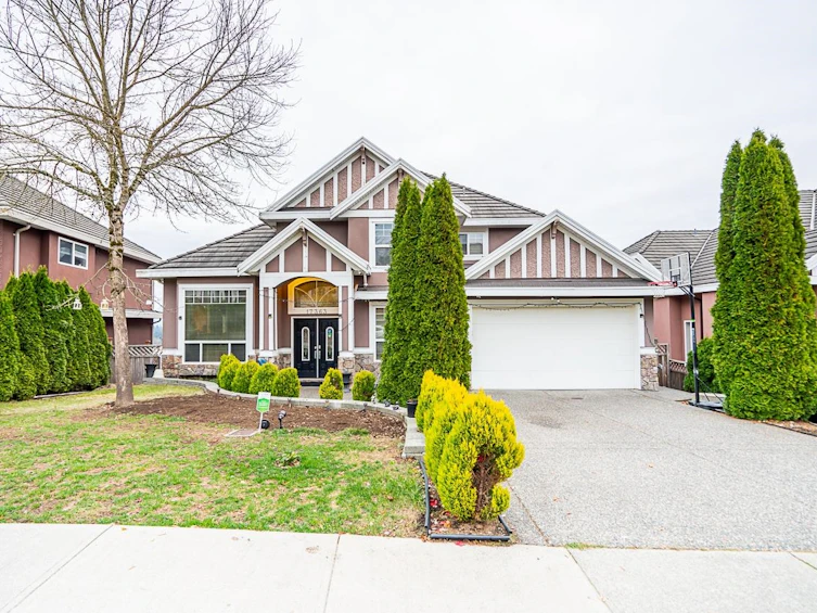 17363 103a Avenue, Surrey, BC, V4N 5R3