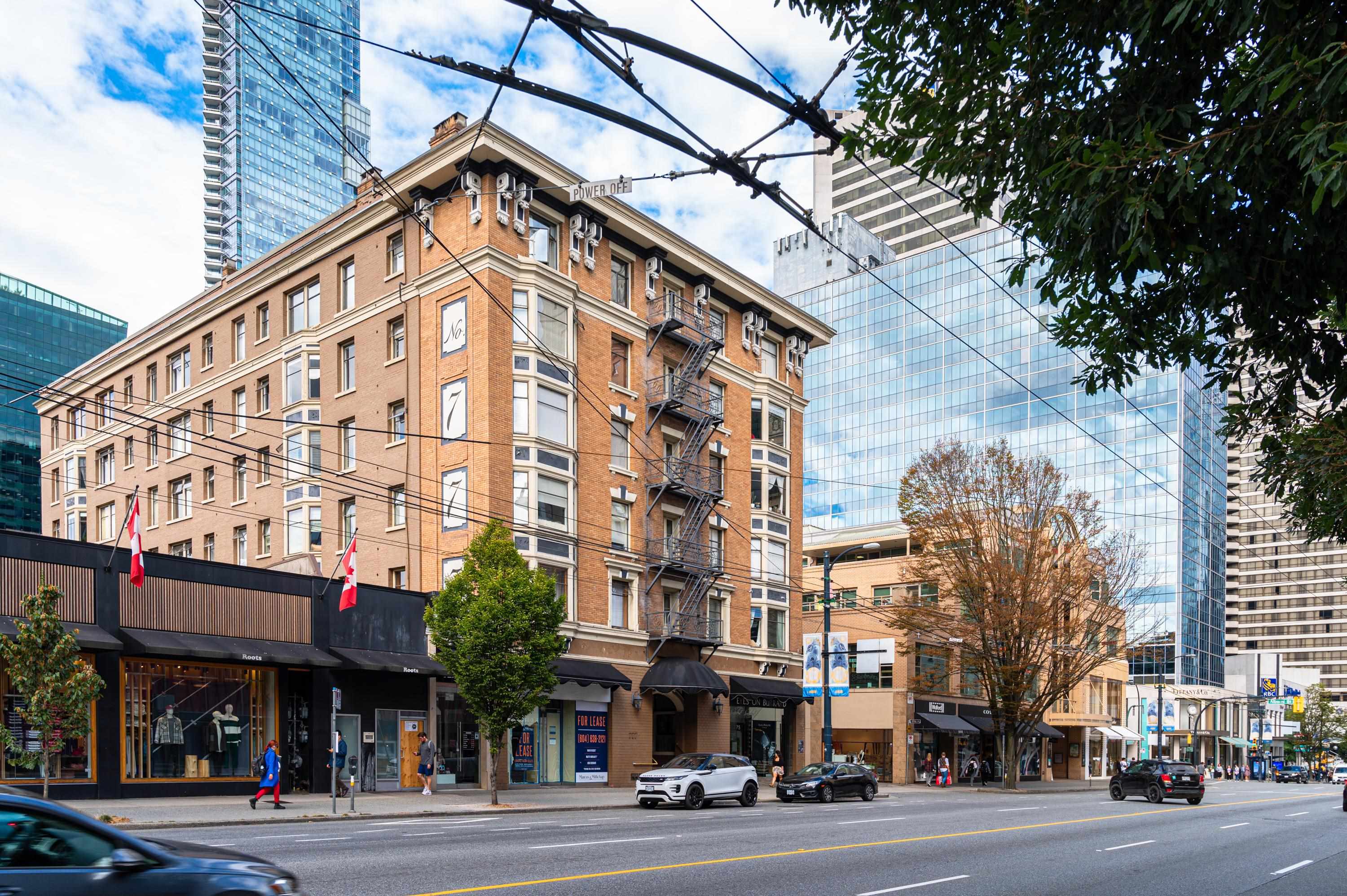54-777 Burrard Street, Vancouver, BC, V6Z 1X7