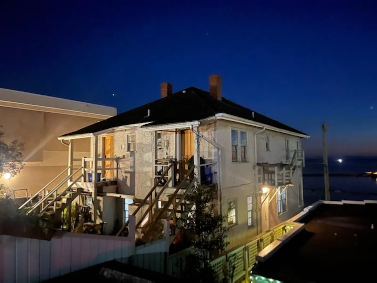 15117 Marine Drive, Surrey, BC, V4B 1C5