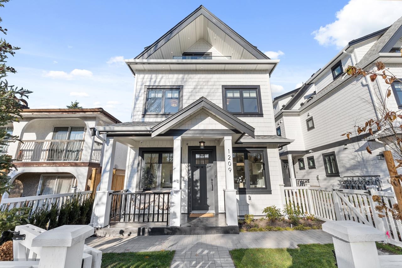 1209 E 27th Avenue, Vancouver, BC, V5V 2L9