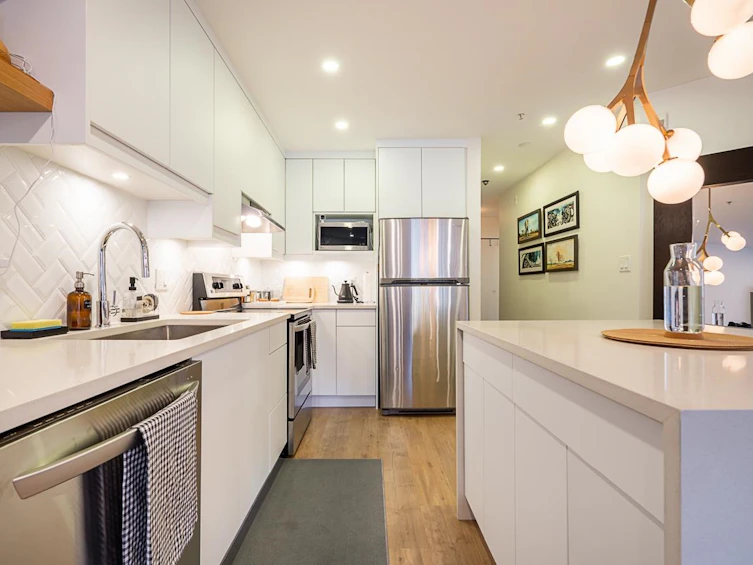 210-1820 W 3rd Avenue, Vancouver, BC, V6J 1K8