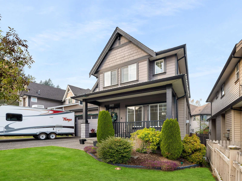 14655 112th Avenue, Surrey BC V3R 6Z3