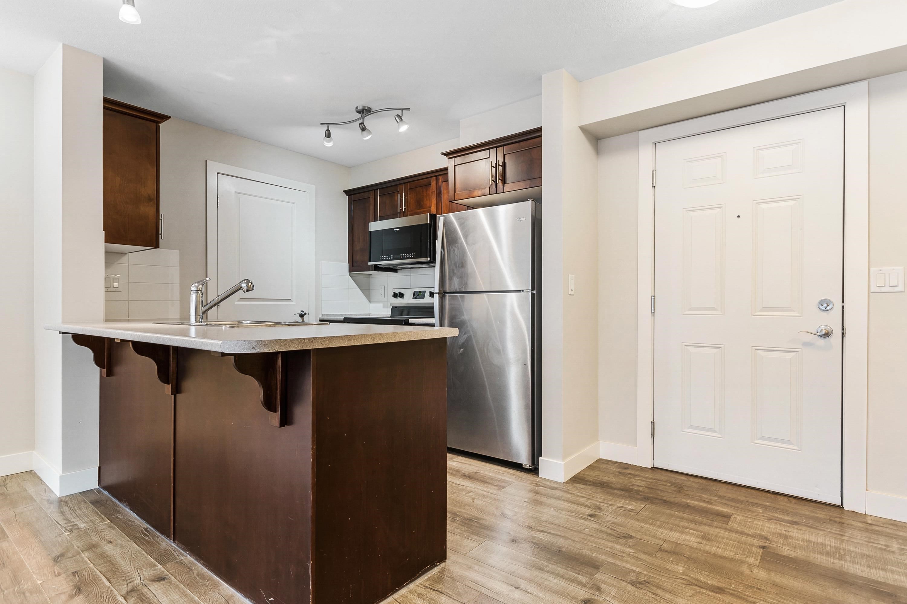 215-46289 Yale Road, Chilliwack, BC, V2P 0B9