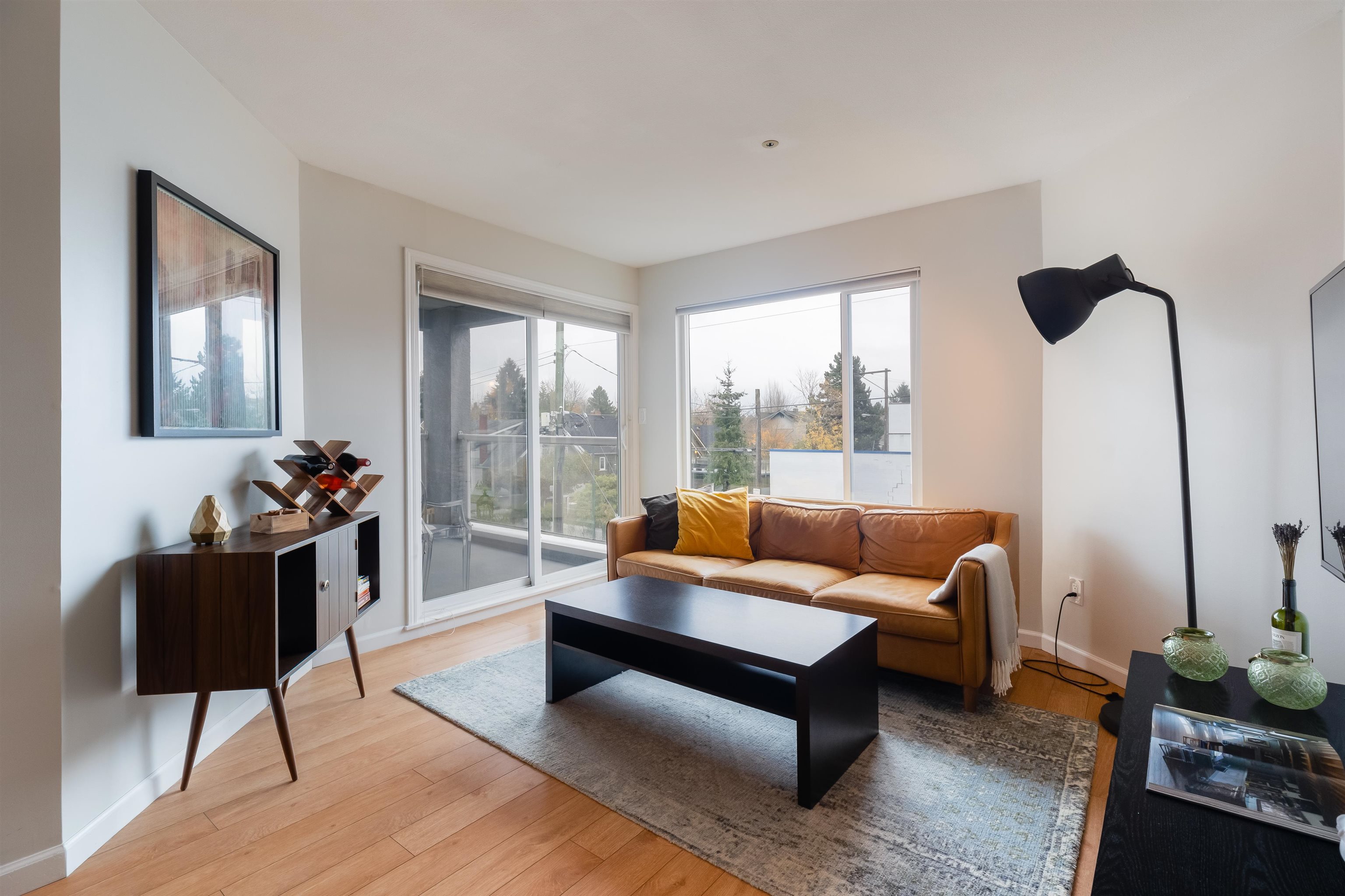 303-3505 W Broadway Avenue, Vancouver, BC, V6R 2B5