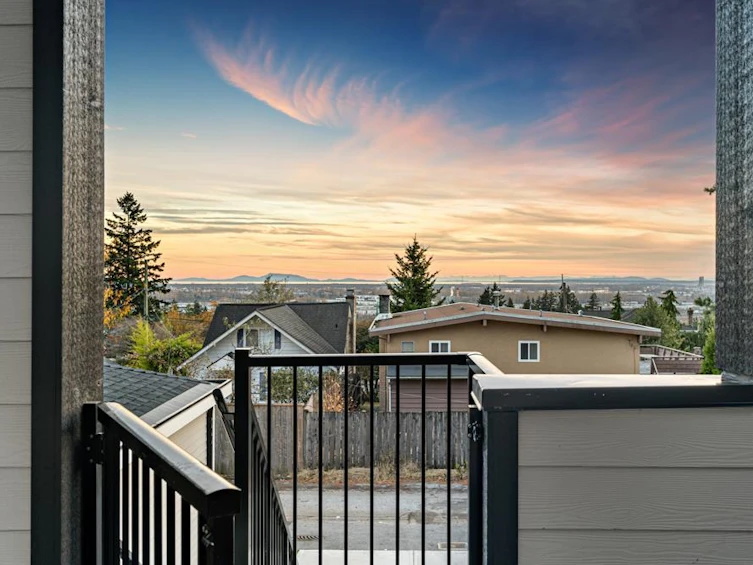 6038 Mckee Street, Burnaby, BC, V5J 2V5