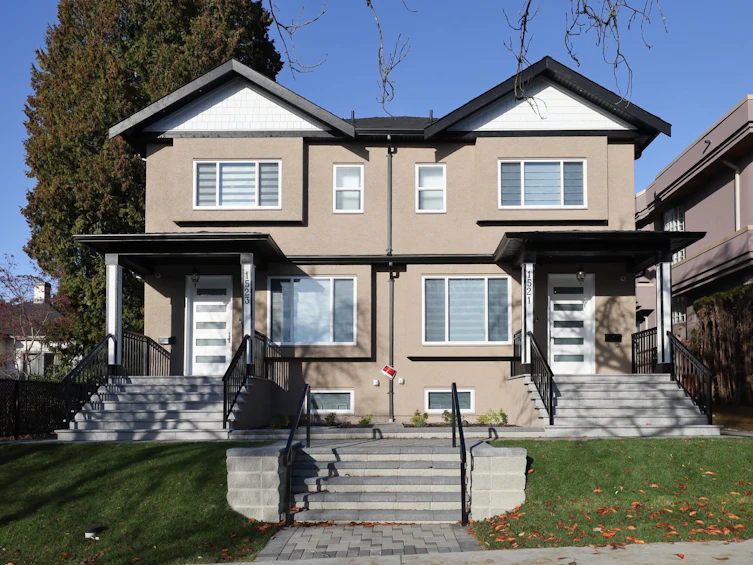 1523 W 60th Avenue, Vancouver, BC, V6P 2A4