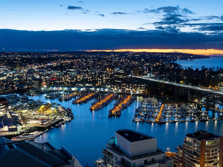 3301-1480 Howe Street, Vancouver, BC, V6Z 1C4