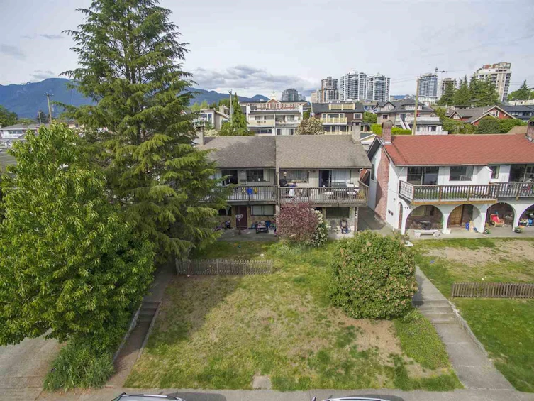 246 W 5th Street, North Vancouver, BC, V7M 1K1