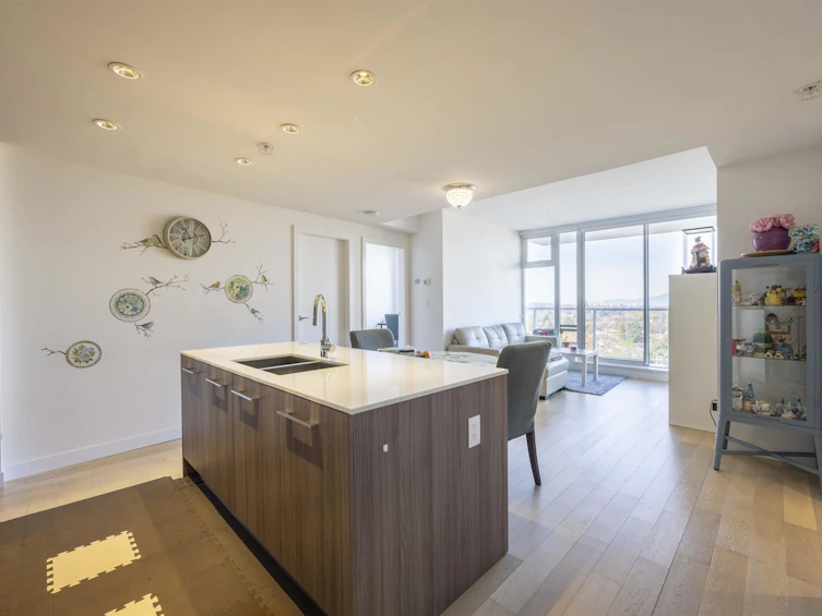 1505-4638 Gladstone Street, Vancouver, BC, V5N 0G5