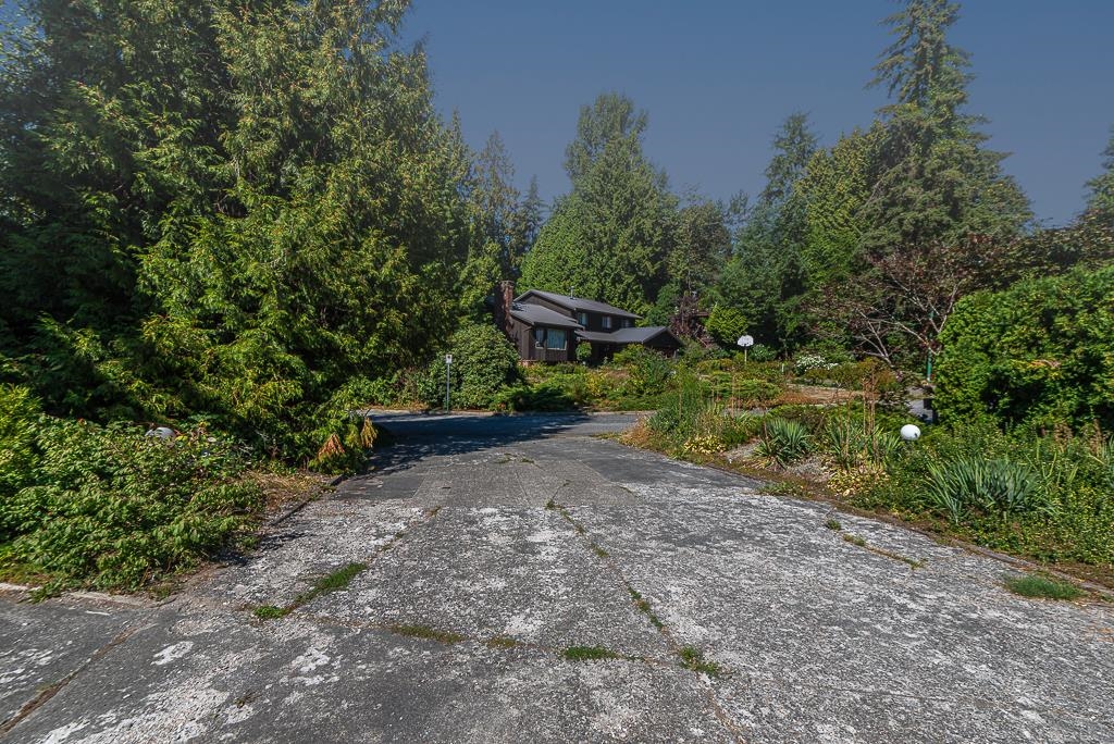 8246 Burnlake Drive, Burnaby, BC, V5A 3K9