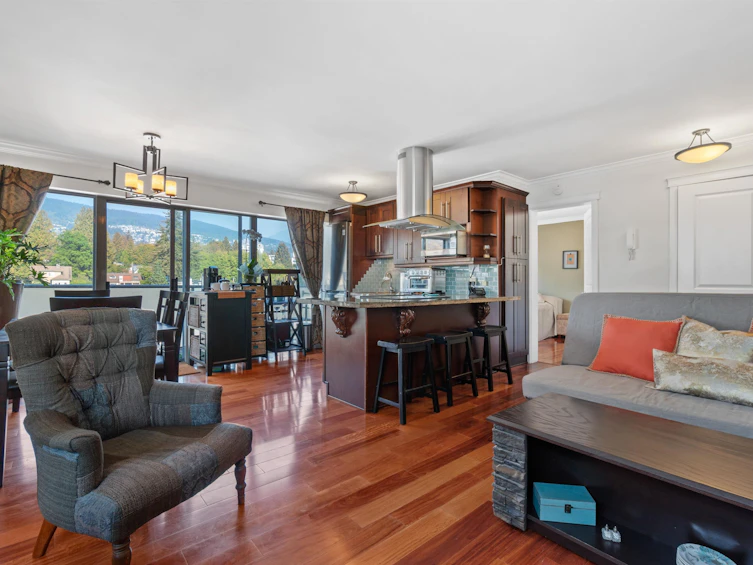 502-1845 Bellevue Avenue, West Vancouver, BC, V7V 1B2
