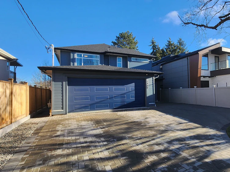 8300 St. Albans Road, Richmond, BC, V6Y 2K9