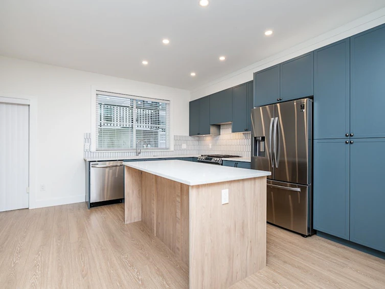 32-14355 62 Avenue, Surrey, BC, V3X 0K6