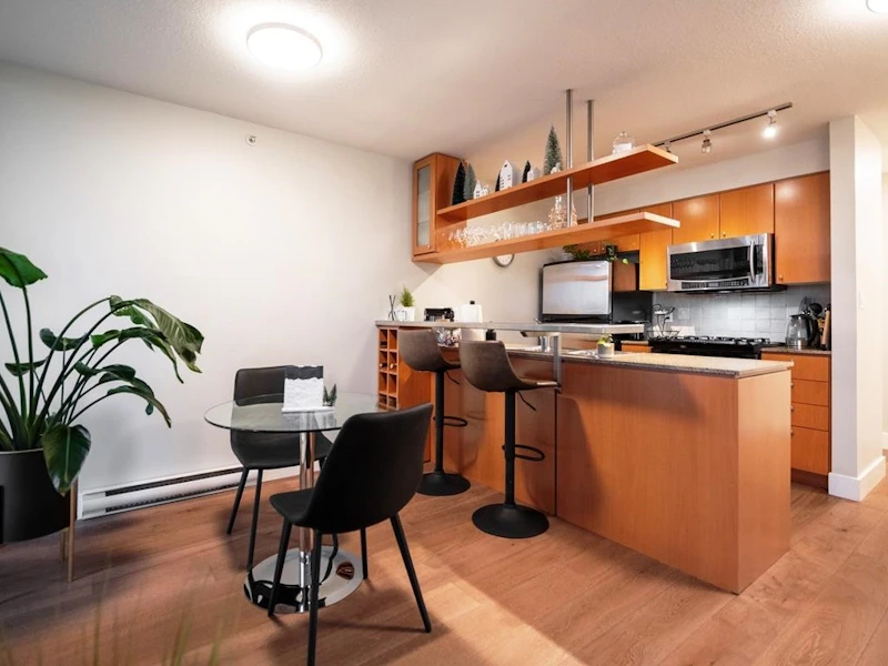 1706 - 1495 Richards Street, Vancouver BC V6Z 3E3