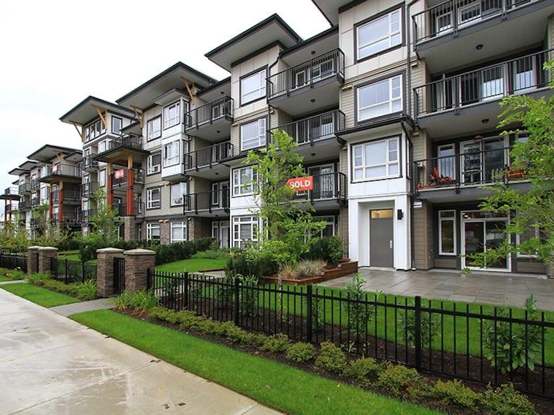 416 - 12075 Edge Street, Maple Ridge BC V2X 9E6