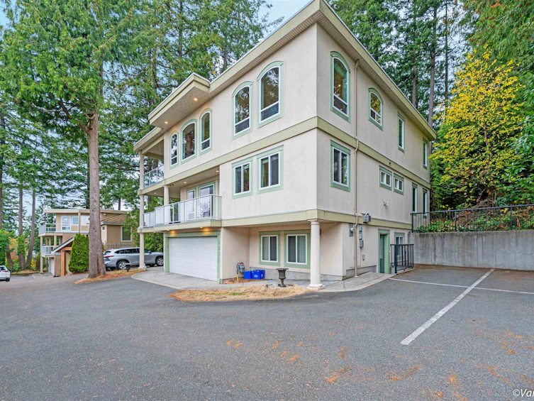 1355 Everall Street, Surrey, BC, V4B 3S7