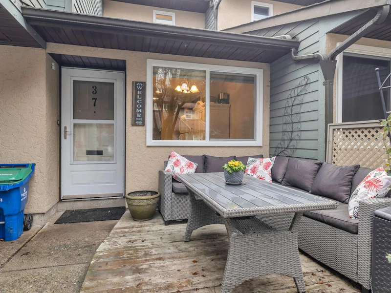 37 - 20653 Thorne Avenue, Maple Ridge BC V2X 8G2