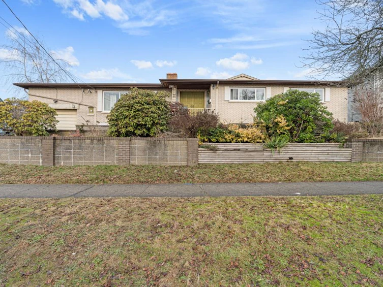 753 E 55th Avenue, Vancouver, BC, V5X 1N8