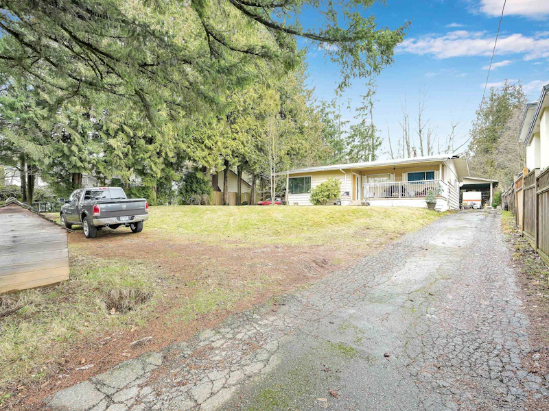 14137 68th Avenue, Surrey BC V3W 2H3