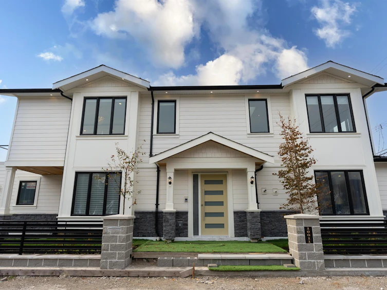 10011 Severn Drive, Richmond, BC, V7A 2V4