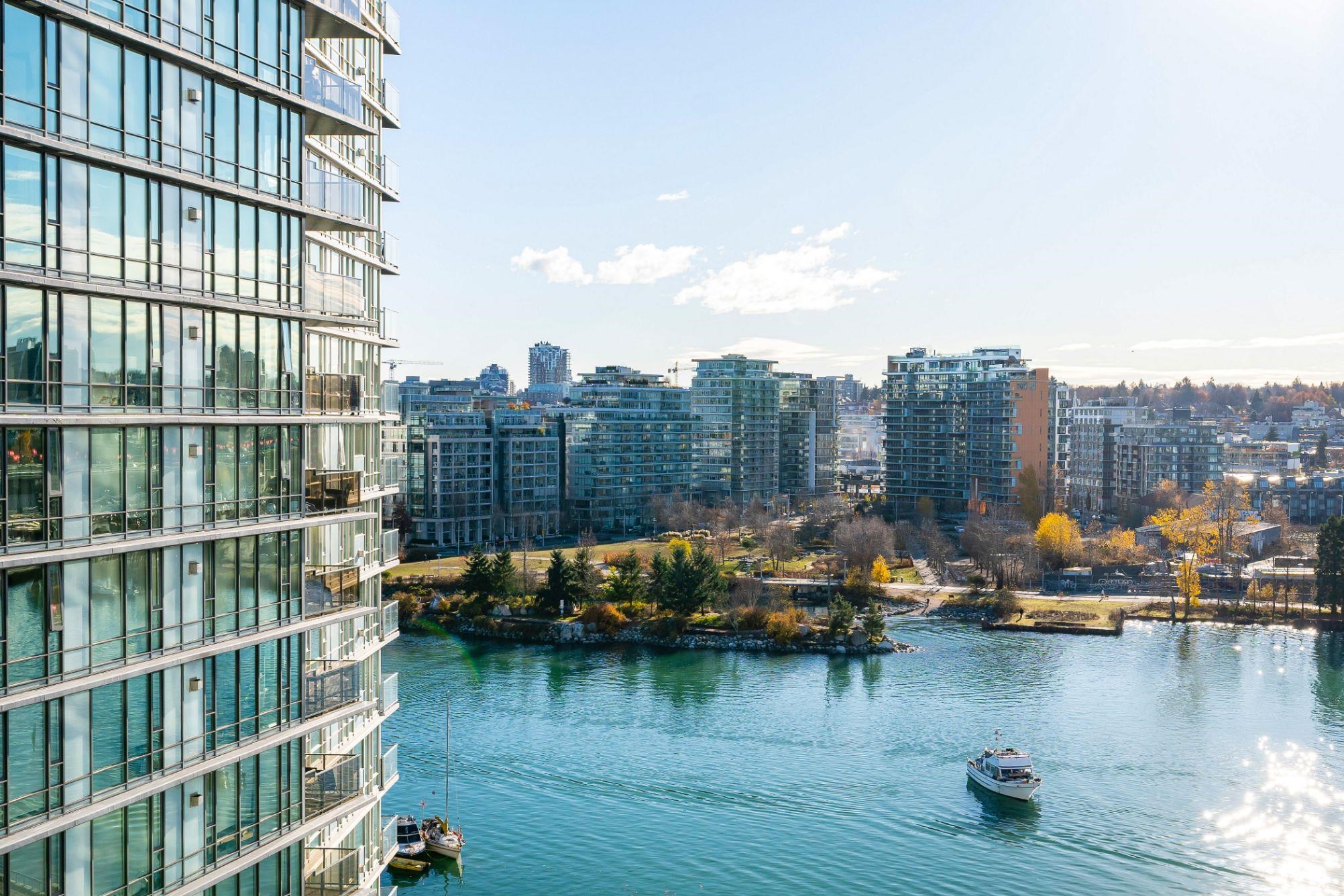 1502-918 Cooperage Way, Vancouver, BC, V6B 0A7