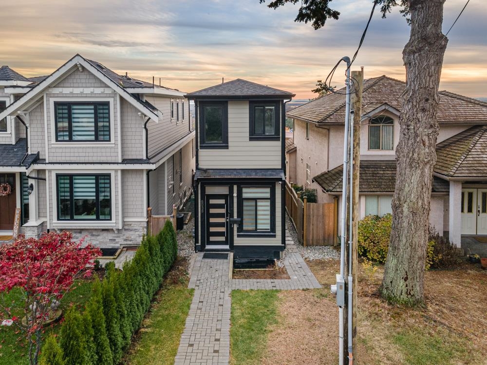 6038 Mckee Street, Burnaby, BC, V5J 2V5