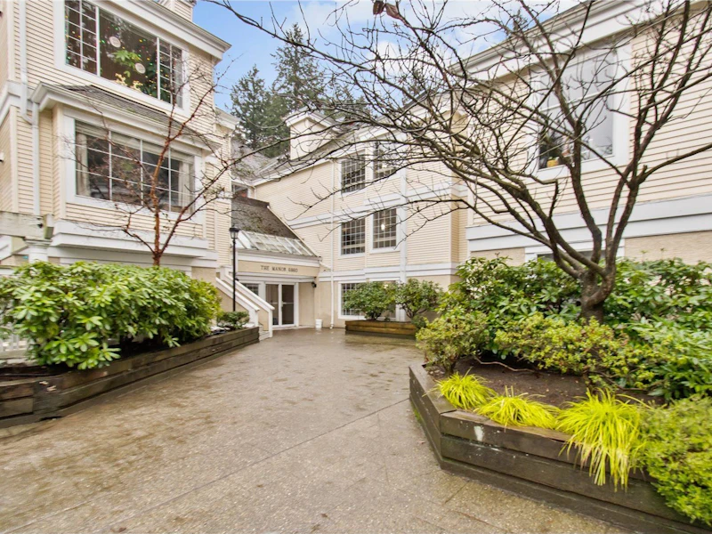 101 - 6860 Rumble Street, Burnaby BC V5E 1A8