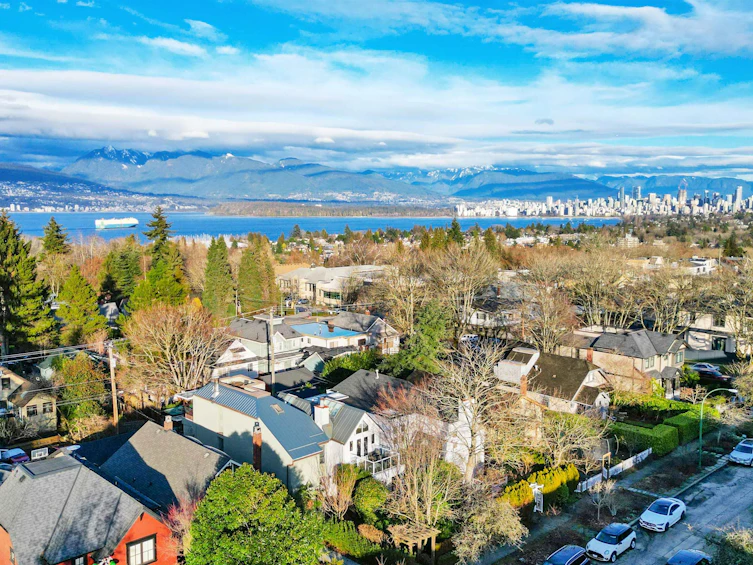 4131 W 11th Avenue, Vancouver, BC, V6R 2L5