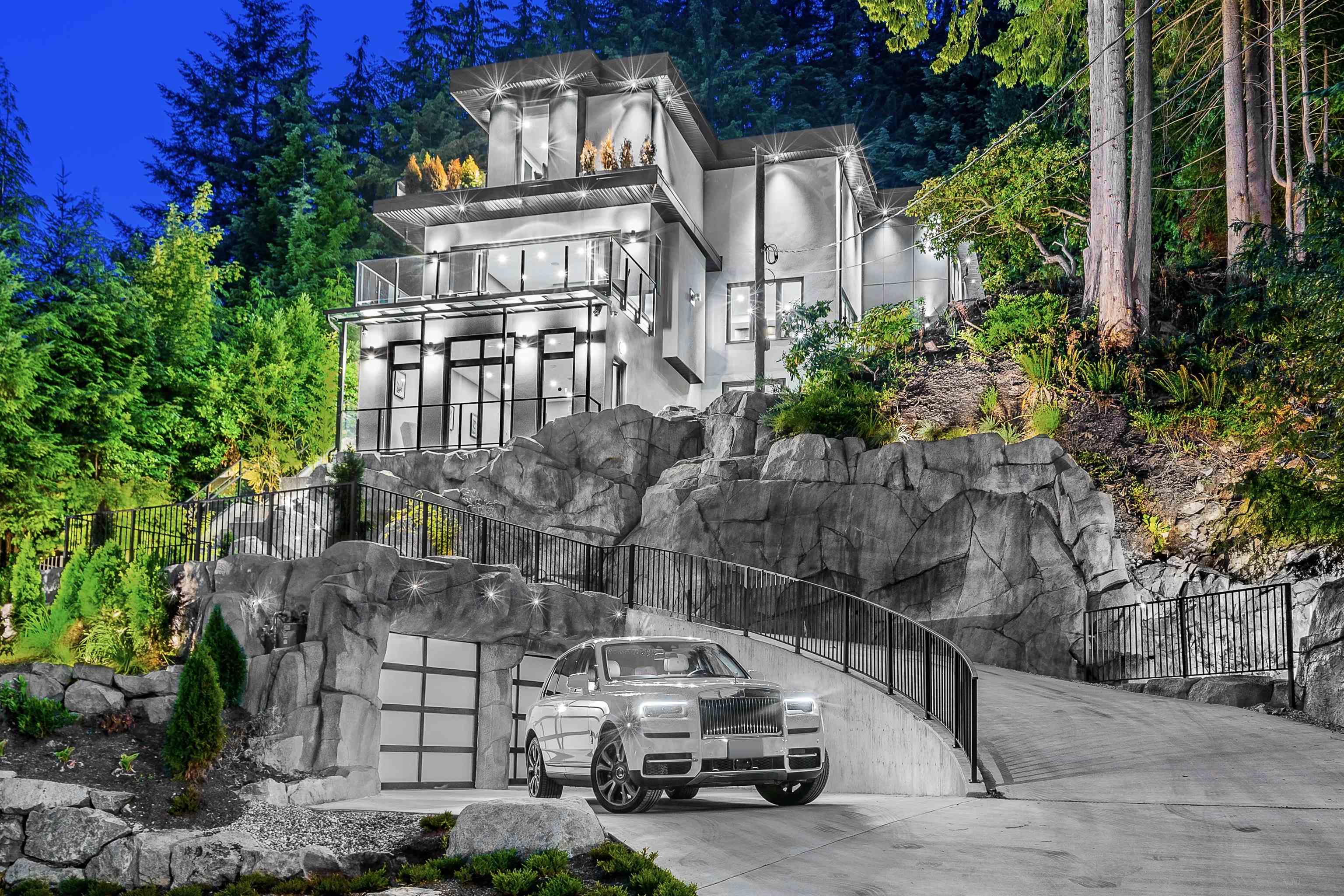 594 Craigmohr Drive, West Vancouver, BC, V7S 1X2