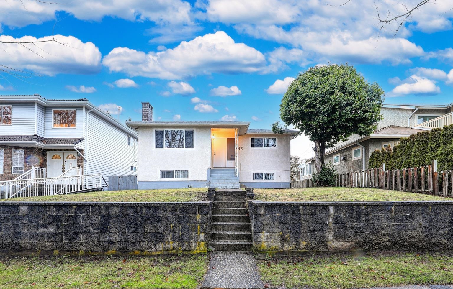 843 W 60th Avenue, Vancouver, BC, V6P 2A2