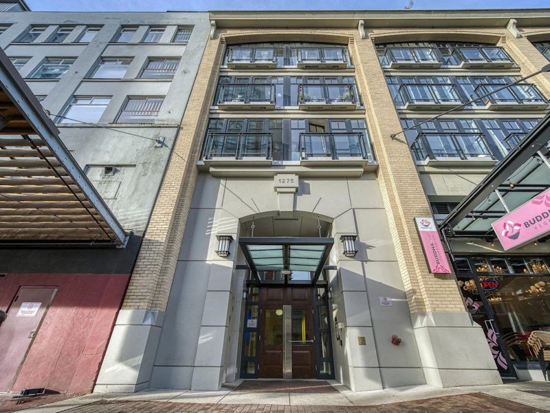 302 - 1275 Hamilton Street, Vancouver BC V6B 1E2