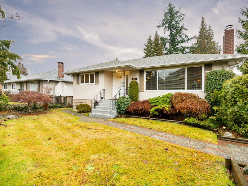 611 Linton Street, Coquitlam BC V3J 6J5