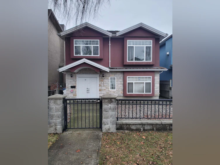 3375 E 24th Avenue, Vancouver, BC, V5R 1G3